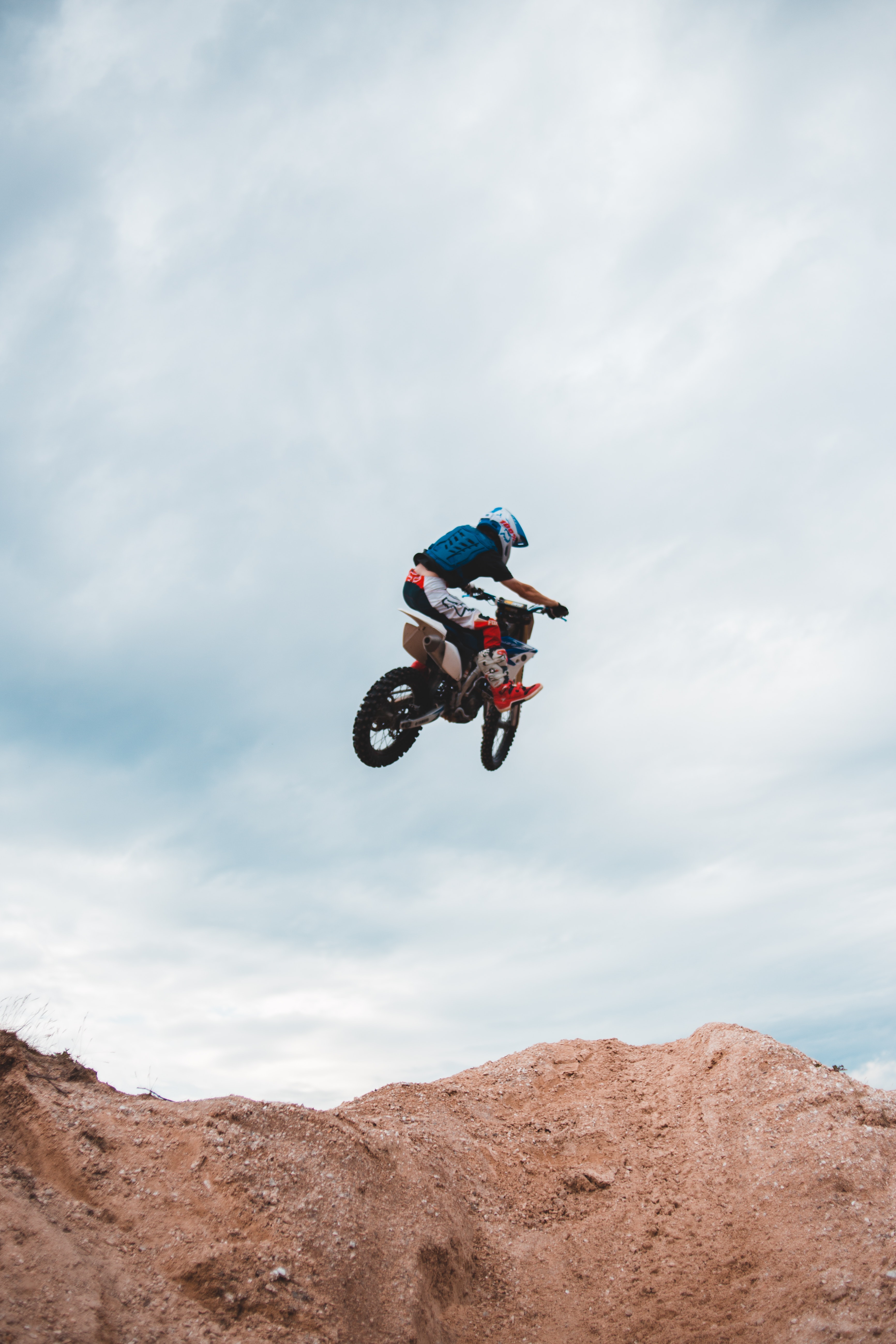 Breaking the Limit: The Psychology of Speeding and...
